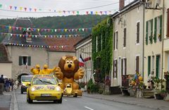 Le Cr�dit Lyonnais patronne le maillot jaune