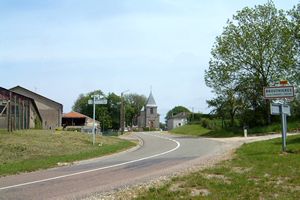 Entre du village