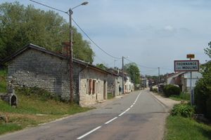 Thonnance-les-Moulins (entre du village)