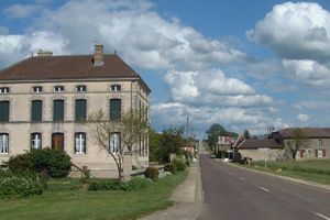 Entre du village