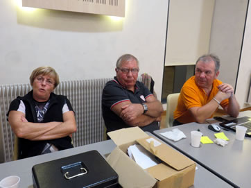 Les membres du bureau attentifs !