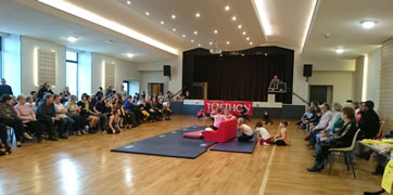 Les Lutins en démonstration... Les Lutins en démonstration...