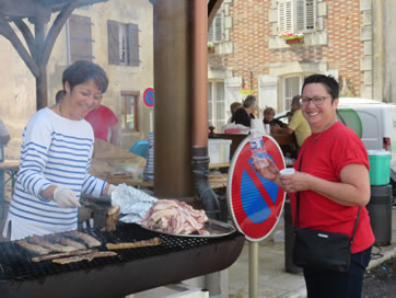 Le barbebecue est bien surveill�...!