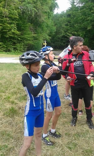 Arthur et Jules  la sarbacanne au 3me km  VTT