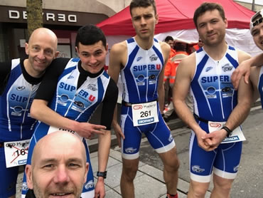 Un selfie avec Bruno et la team Un selfie avec Bruno et la team