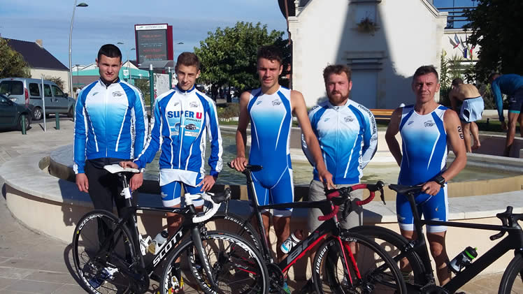 L'quipe de Poissons Triathlon pour la finale de duathlon D3