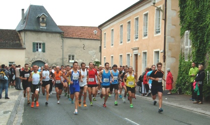 Les coureurs des 5 km au dpart...