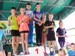 Le podium du 1000 m au complet