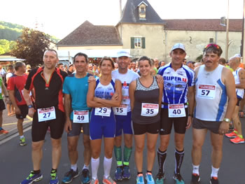 Une belle brochette de coureurs dont Mumu et Jrme...