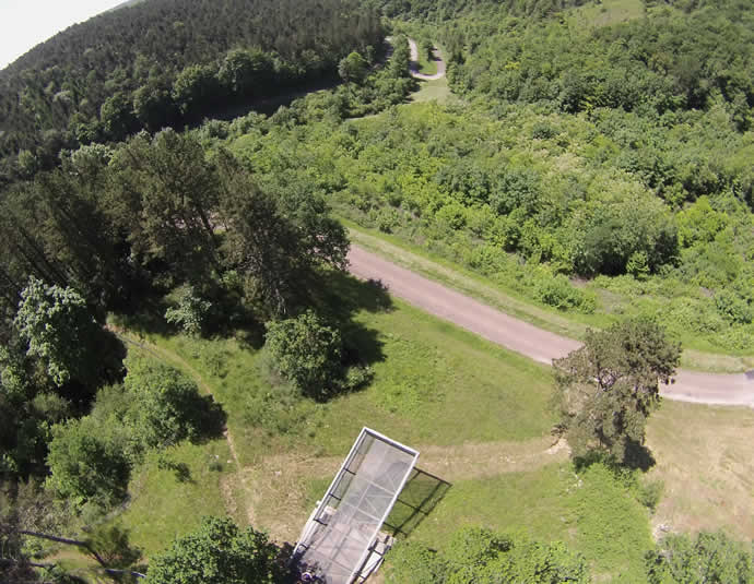 Descente vers un trou  mines