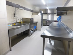 La cuisine �quip�e pour la vaisselle